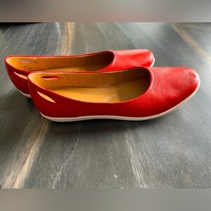 Clark’s 9 Red Leather Skimmer EUC